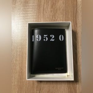 Givenchy Men’s Leather Wallet